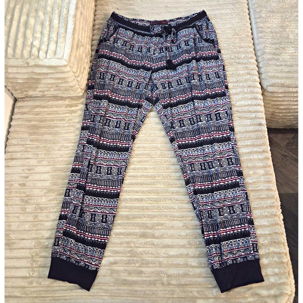 No Boundaries Tribal Geometric Joggers Pants Large 11-13 Black Red Lounge